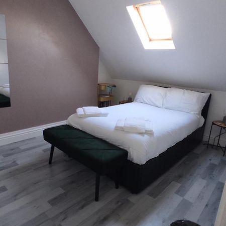 Casa Jimenez - Close To Town With Shared Bathroom Κάρντιφ Εξωτερικό φωτογραφία