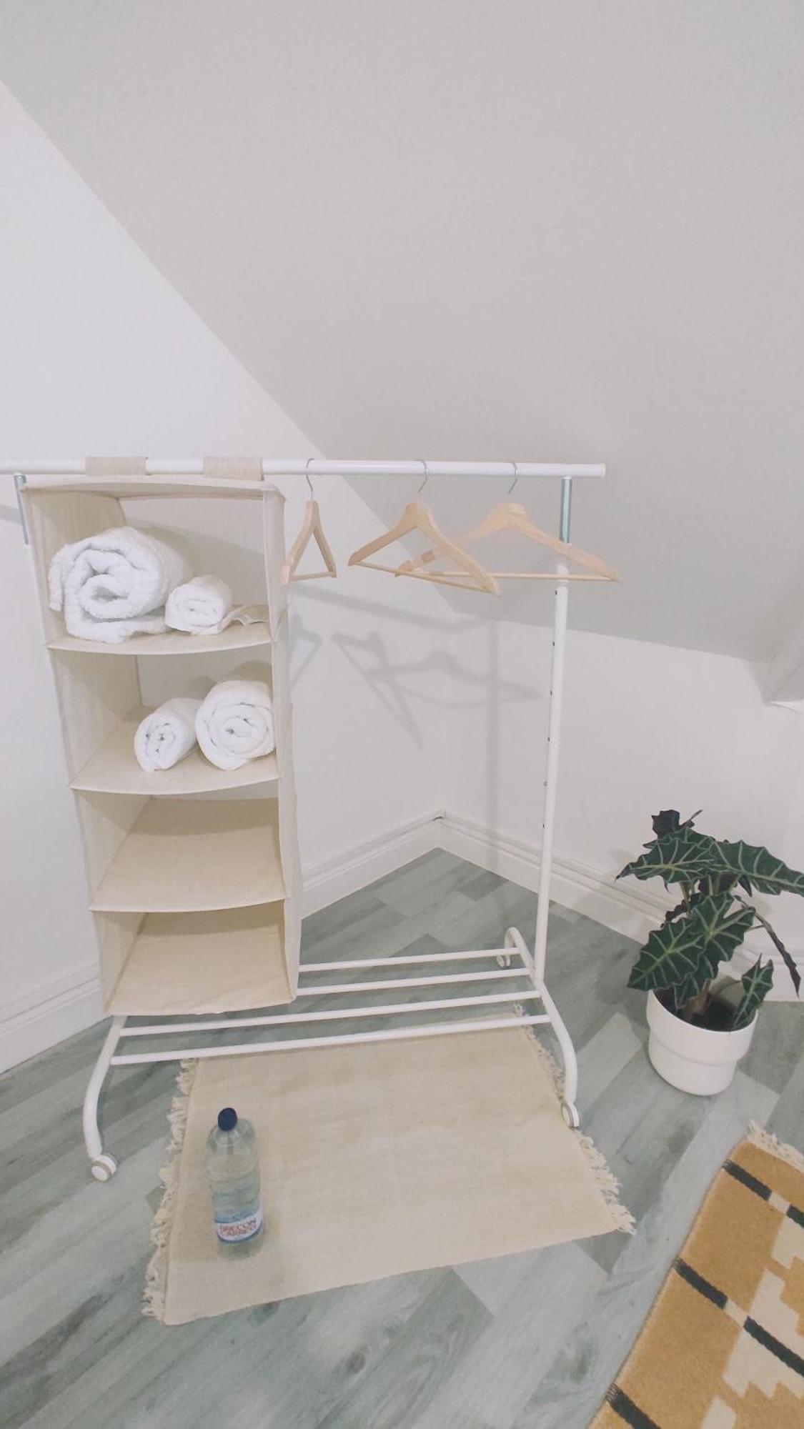 Casa Jimenez - Close To Town With Shared Bathroom Κάρντιφ Εξωτερικό φωτογραφία